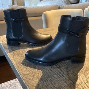 Brand new Alexandre Birman Clarita Booties in black leather